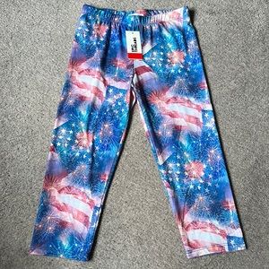 NWT American flag print capri leggings